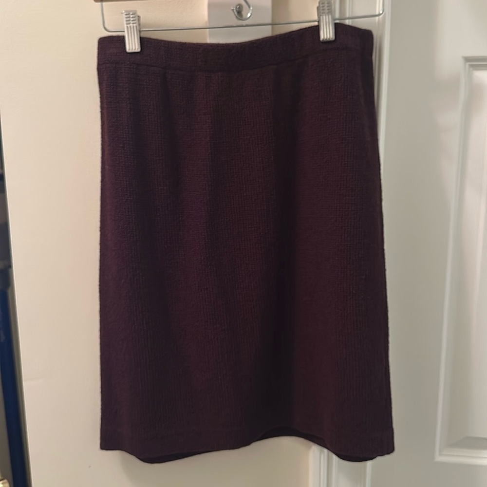St John Collection Knit Skirt Pencil Mini Burgundy Wool Elastic Waist sz 8